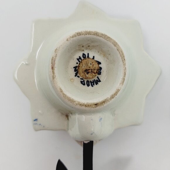 Rare Vintage Hand-Painted Delft Blue Flower Salt & Pepper Shakers  Holland - Picture 4 of 7